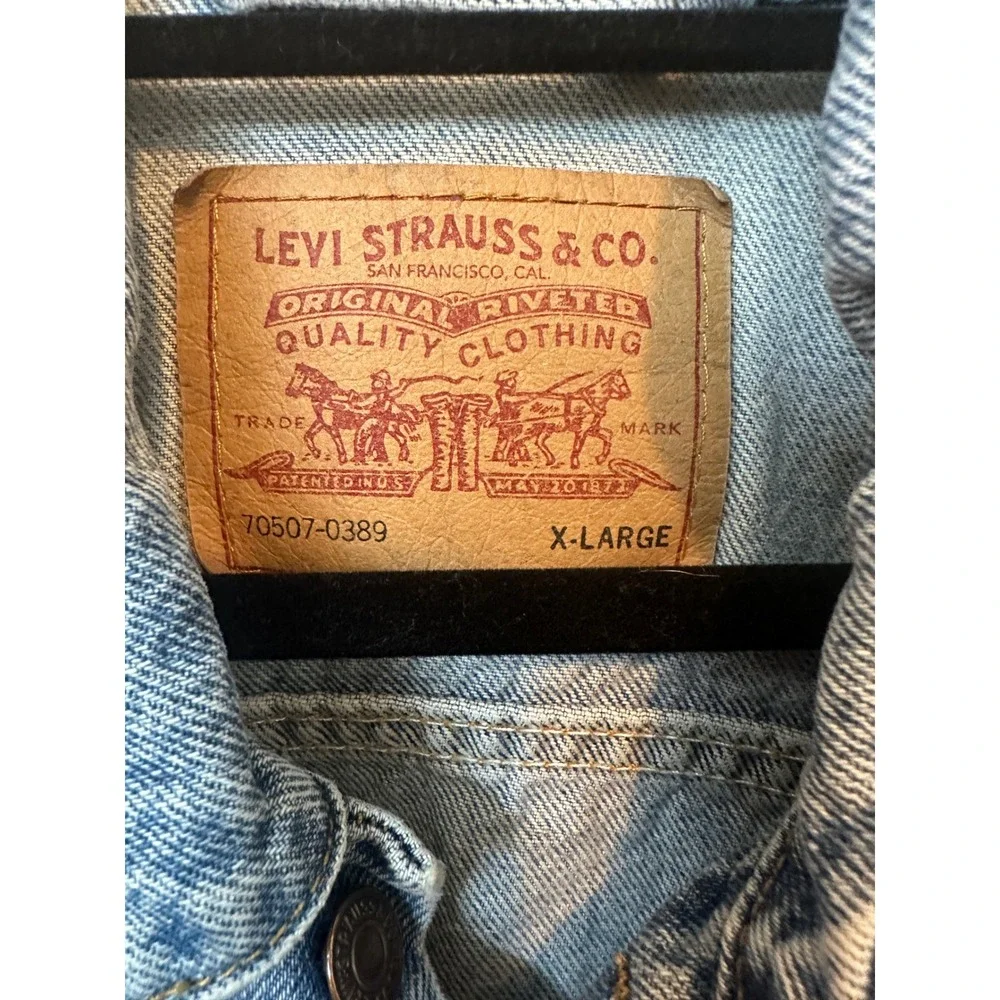 Vintage Levis 70507 Denim Trucker Jacket XL USA Light Wash Distressed Type 3 - Picture 2 of 6